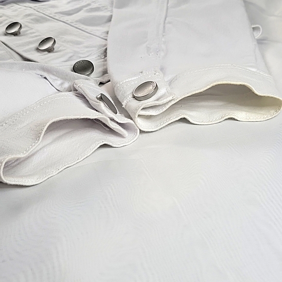 Jean jacket - Picture 7 of 7